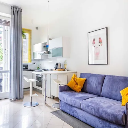 Domusmi Massarenti Apartment Milan Exterior photo