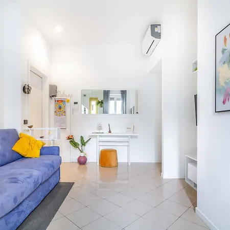 Domusmi Massarenti Apartment Milan Exterior photo